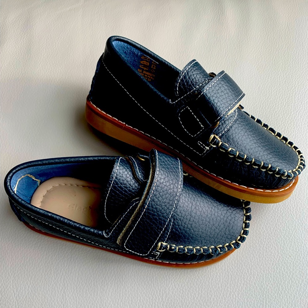 NWOT - Elephantito Navy leather boat shoes size 10 (child)